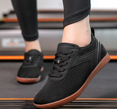 Black Unisex Breathable Sole Lightweight Barefoot Shoes on the model