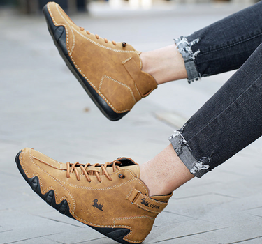 Brown Unisex Minimalist Zero Drop Barefoot Shoes on the model