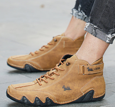 Brown Unisex Minimalist Zero Drop Barefoot Shoes on the model