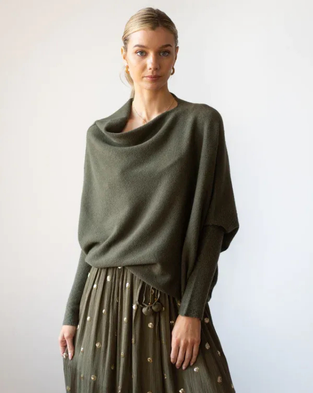Green Women’s Swing Collar Off-Shoulder Knit Jumper on model