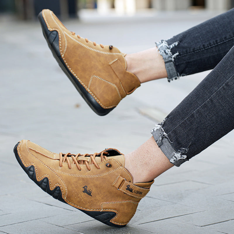 Brown Unisex Minimalist Zero Drop Barefoot Shoes on the model