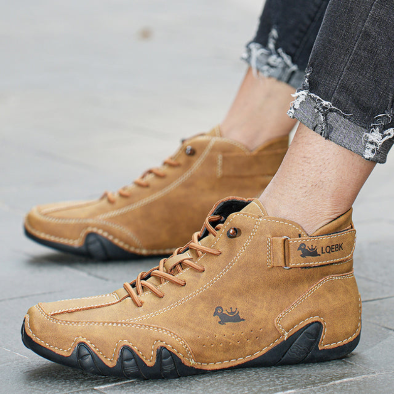 Brown Unisex Minimalist Zero Drop Barefoot Shoes on the model