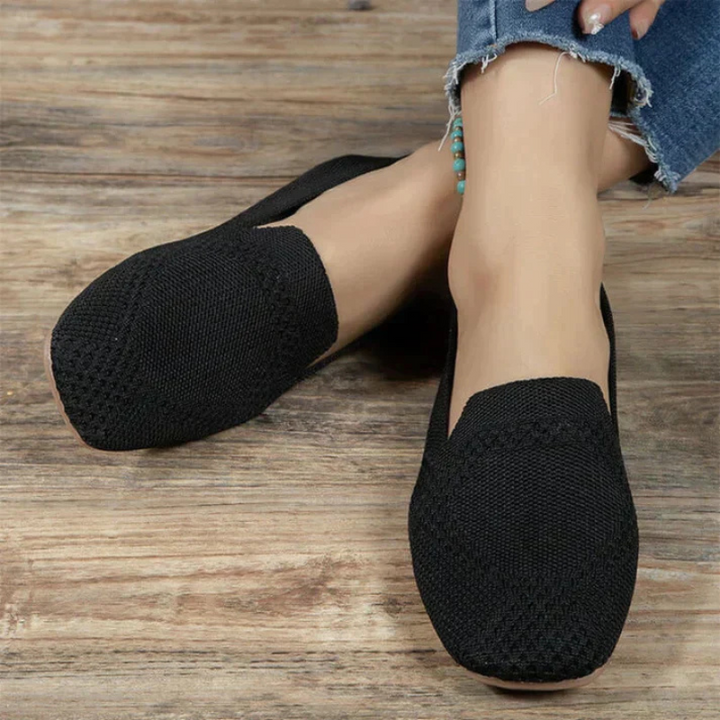 Black Women’s Orthopedic Arch Support Slippers on the model