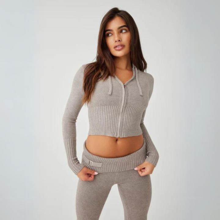 Gray Women’s Cozy Fitted Zip-Up Cloud Knit Set on the model