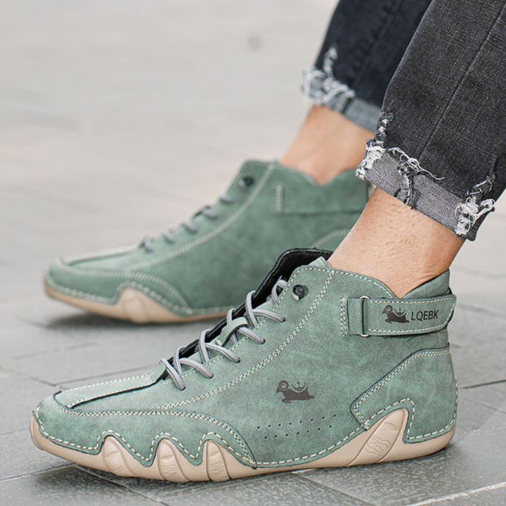 Green Unisex Minimalist Zero Drop Barefoot Shoes on the model