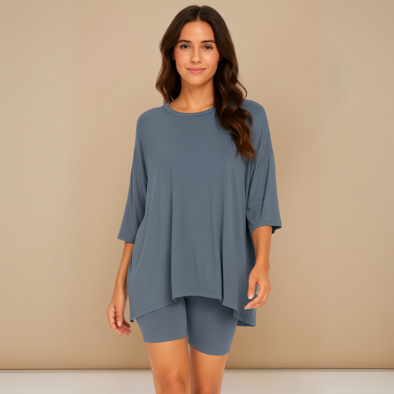 Dark Gray Women’s Oversized Ribbed Tee & Biker Shorts Set on the model