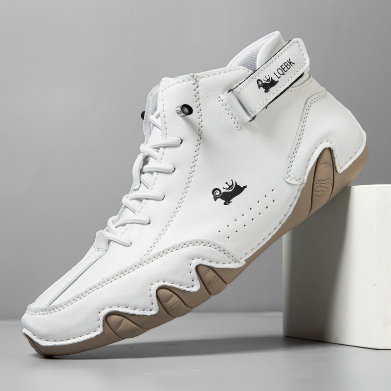 White Unisex Minimalist Zero Drop Barefoot Shoes on the model