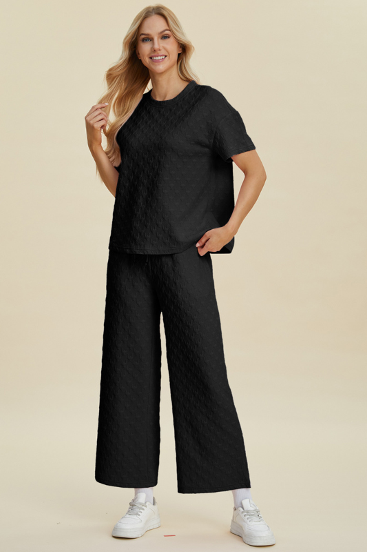 Avery | Women's Texture Round Neck Short Sleeve Top and Pants Set