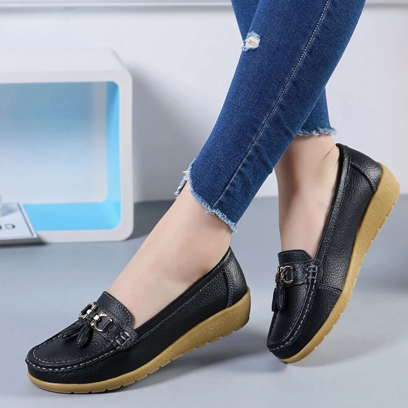 Black Women’s Classic Comfort Slip-On Ballerinas on the model