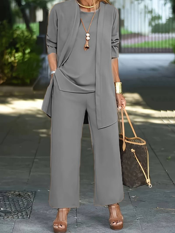 Gray Women’s Everyday Comfort Three-Piece Lounge Set on the model