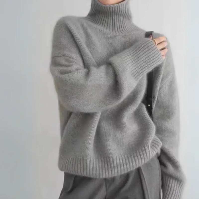 Oversized Women's Cashmere Turtleneck Sweater