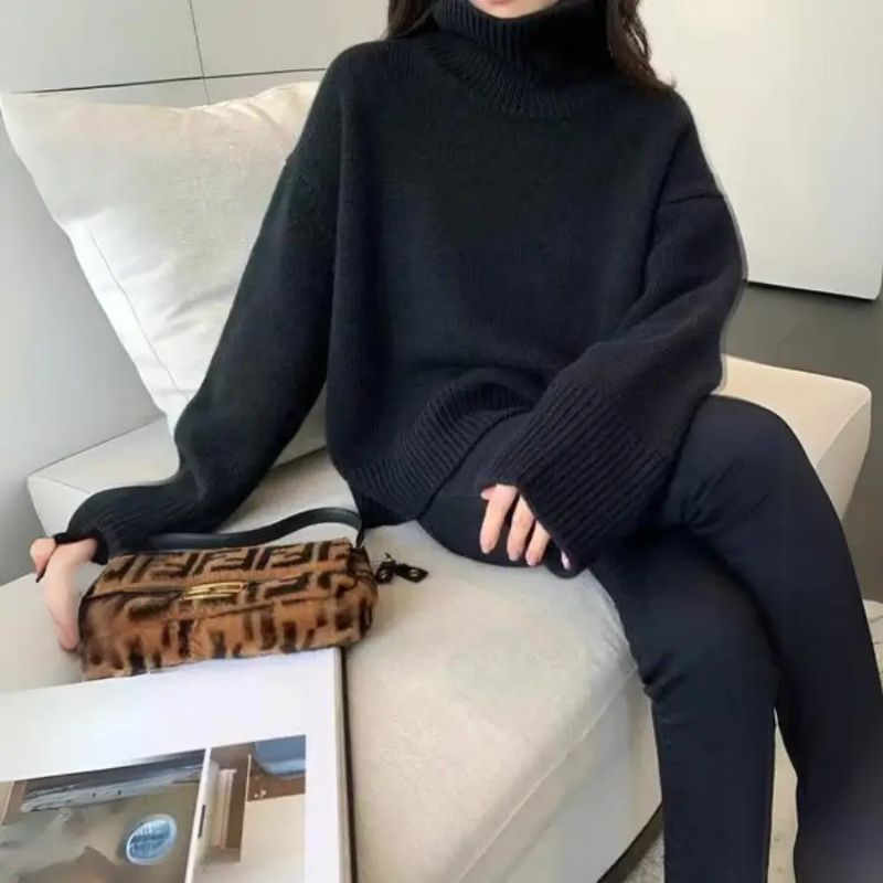 Oversized Women's Cashmere Turtleneck Sweater