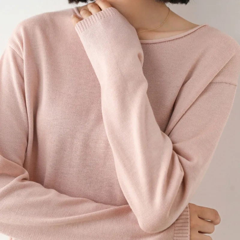 Round Neck Women's Sweater
