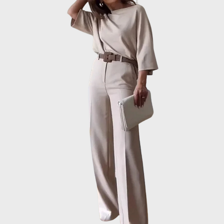 Off-White Women’s Batwing Wide-Leg Pants Lounge Set on the model 