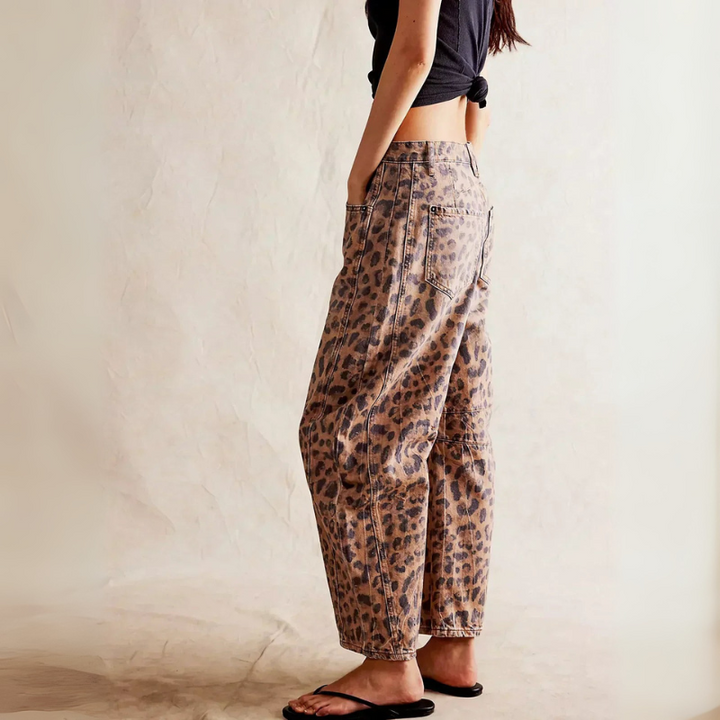 Women’s Barrel Jeans – Trendy Denim Pants for Stylish Outfits