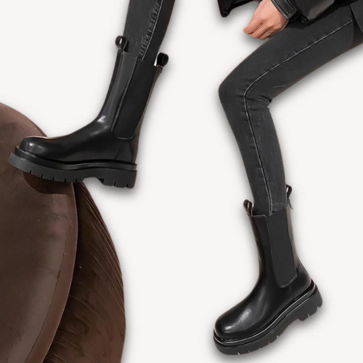 Women's Black Chelsea Boots - Stylish Casual Footwear