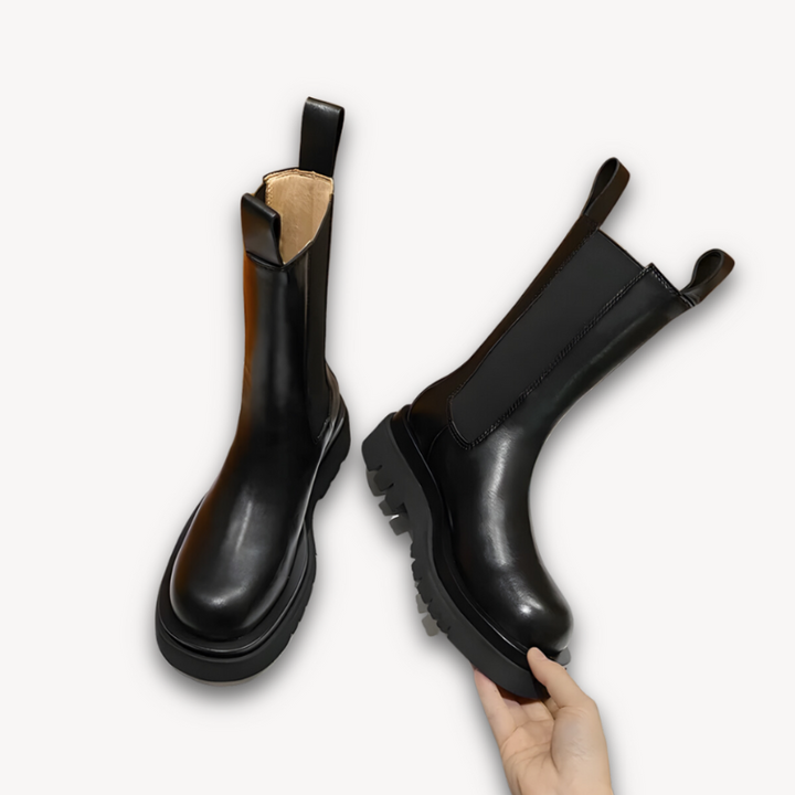 Women's Black Chelsea Boots - Stylish Casual Footwear