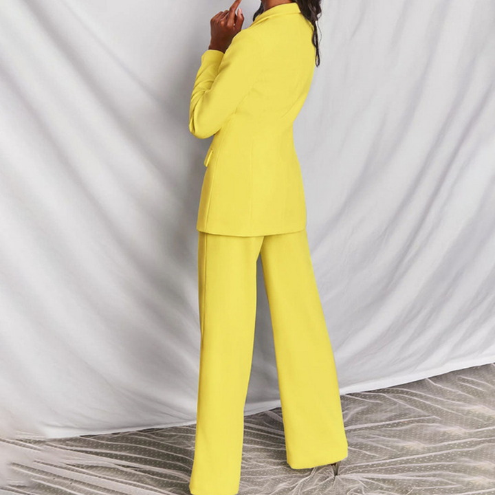 Women's Blazer & Pants Suit Set – Elegant & Versatile Style