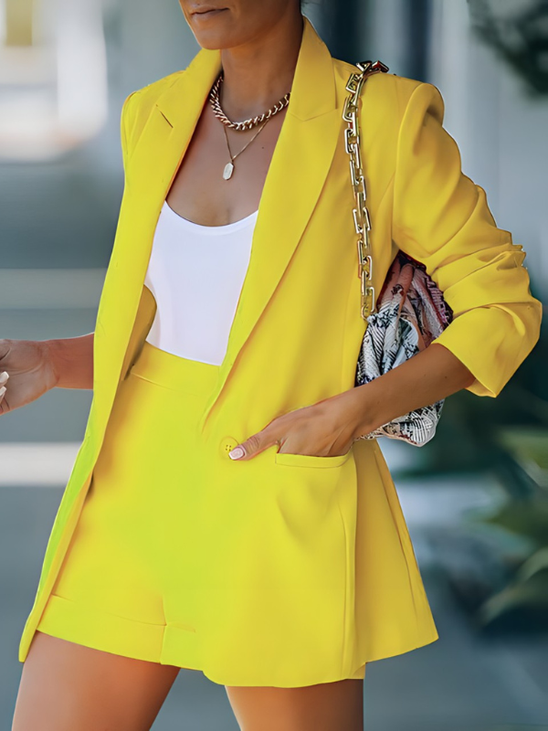 Women's Blazer and Shorts Set for Casual and Semi-Formal Occasions