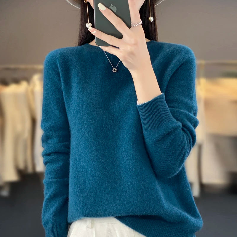 Women's Cashmere Sweater Classic Round Neck Design