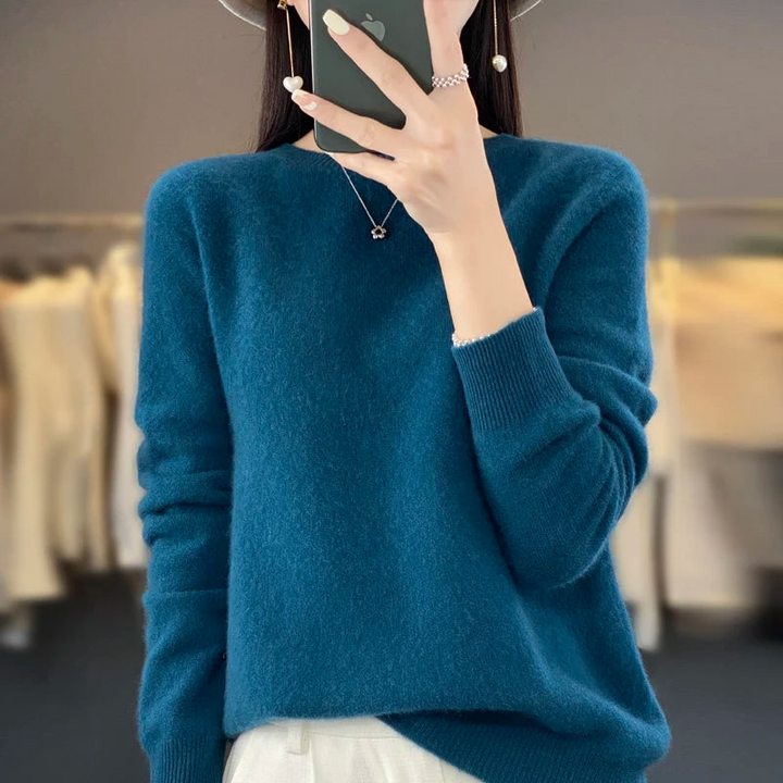 Women's Cashmere Sweater Classic Round Neck Design