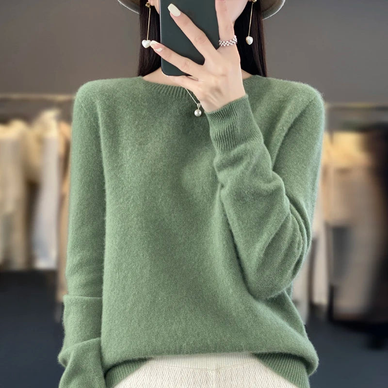 Women's Cashmere Sweater Classic Round Neck Design