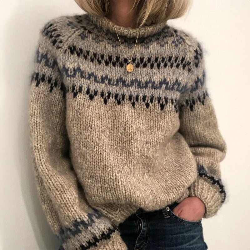 Women's Chunky Knit Pullover Sweater with Nordic Design