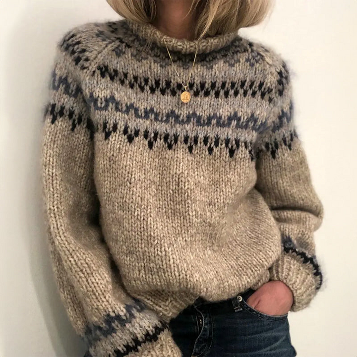 Women's Chunky Knit Pullover Sweater with Nordic Design