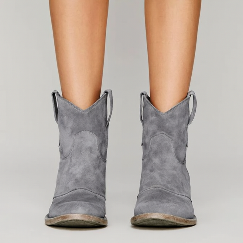 Women’s Cowboy Ankle Boots in Vintage Western Style