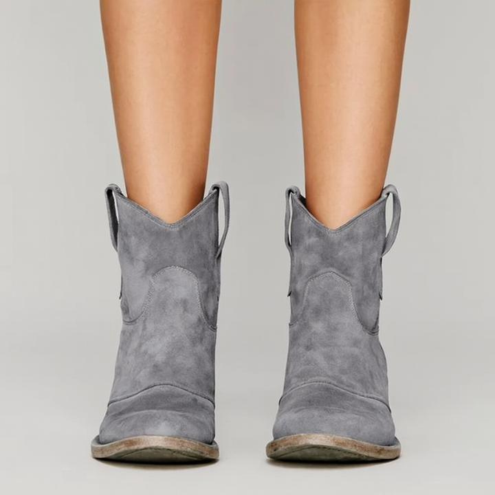 Women’s Cowboy Ankle Boots in Vintage Western Style