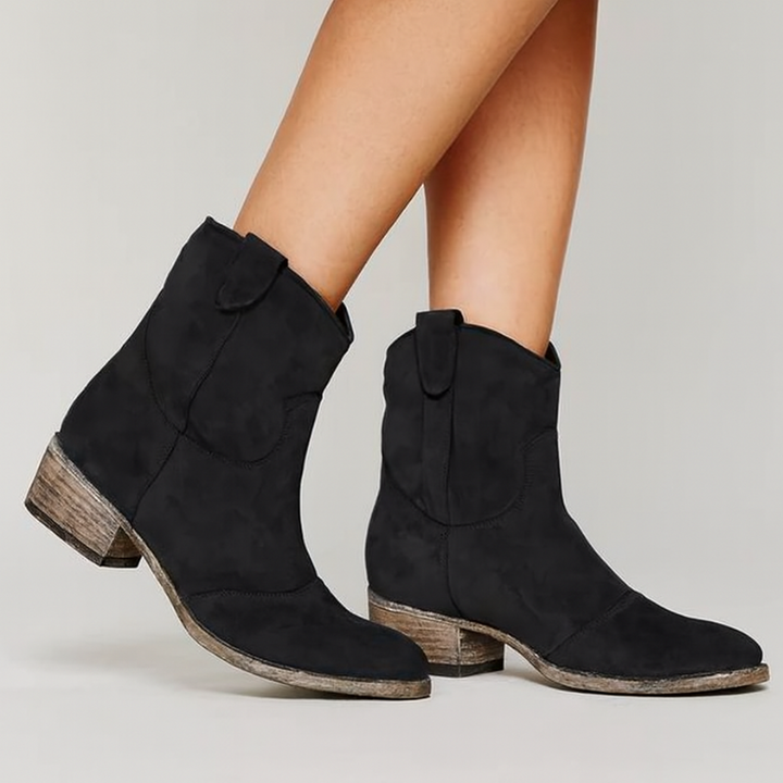 Women’s Cowboy Ankle Boots in Vintage Western Style