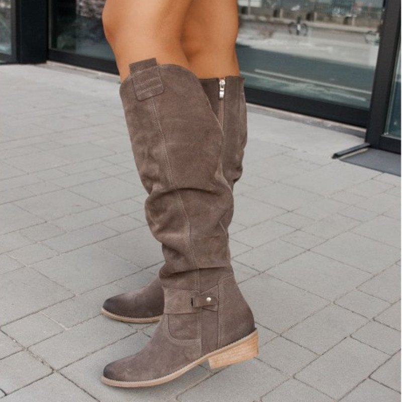 Women's Knee-High Boots - Stylish Footwear for All Seasons