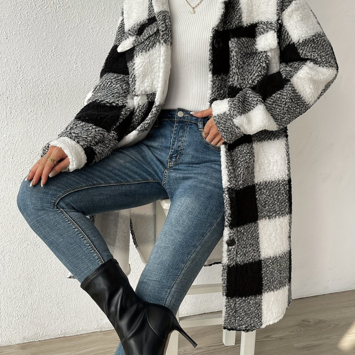 Women's Long Plaid Coat – Full-Length Winter Style with Pockets