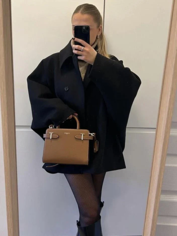 Women's Oversized Winter Coat – Stylish Buttoned Design