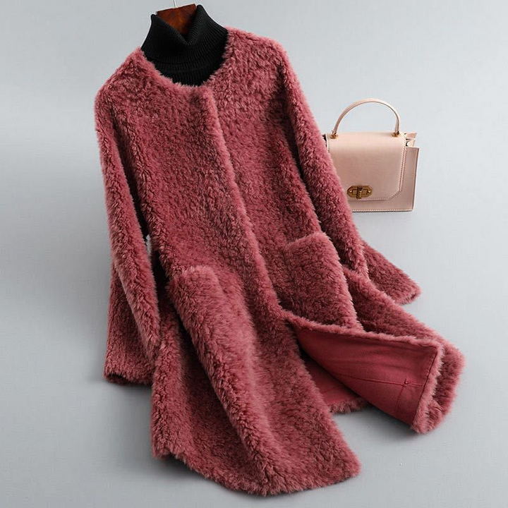 Women's Shearling Winter Coat – Luxurious Draped Silhouette for Cold Weather