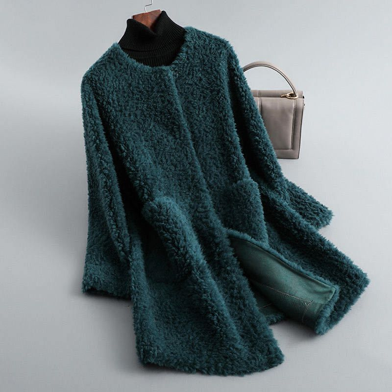 Women's Shearling Winter Coat – Luxurious Draped Silhouette for Cold Weather