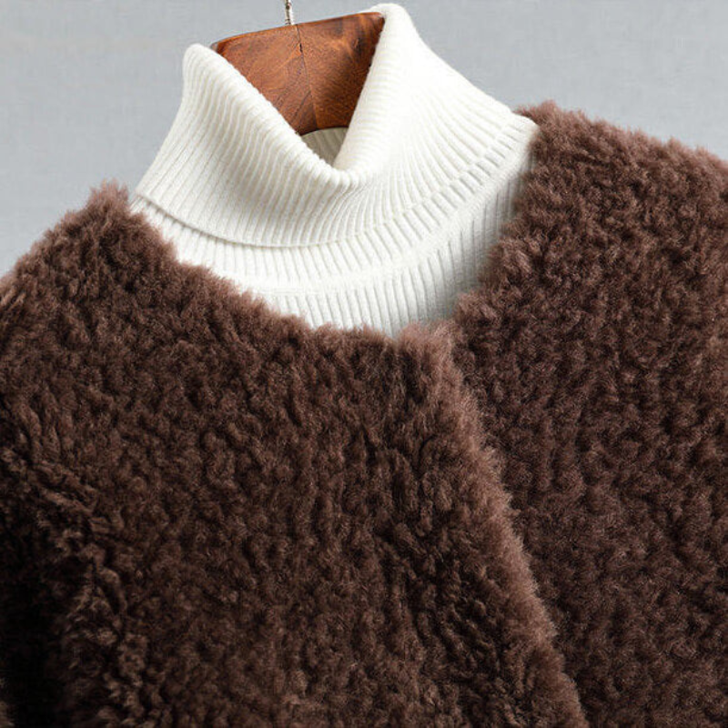 Women's Shearling Winter Coat – Luxurious Draped Silhouette for Cold Weather