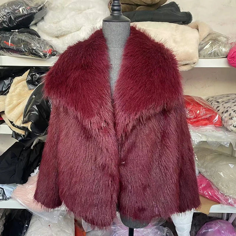 Women's Short Faux Fur Jacket – Stylish Winter Coat