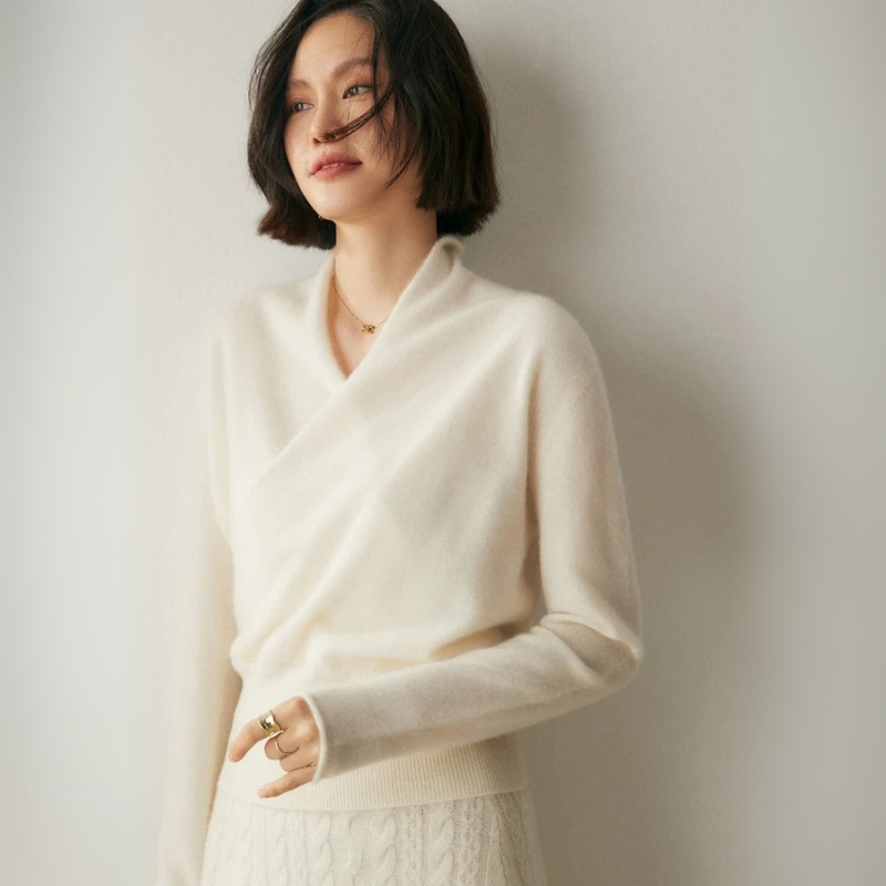 Women's Stylish Cashmere Sweater with Crossover Collar