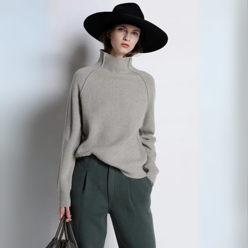 Women's Turtleneck Sweater for Autumn Winter Fashion