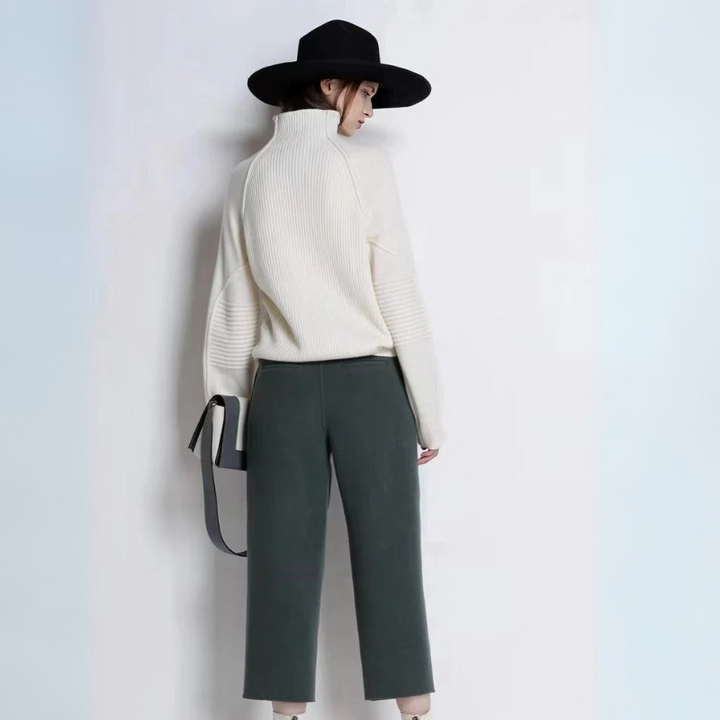 Women's Turtleneck Sweater for Autumn Winter Fashion