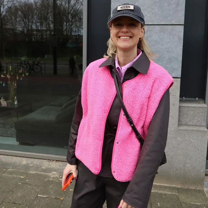 Women's Sleeveless Fleece Vest - Casual Layering Style 2