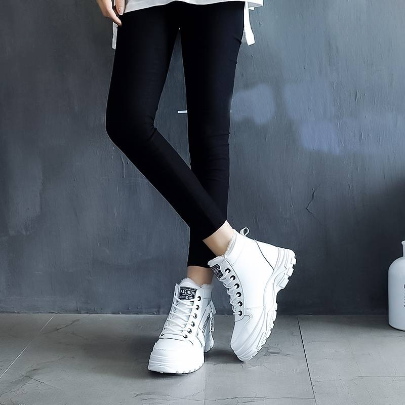 Women's Waterproof Fleece Lined Winter Boots