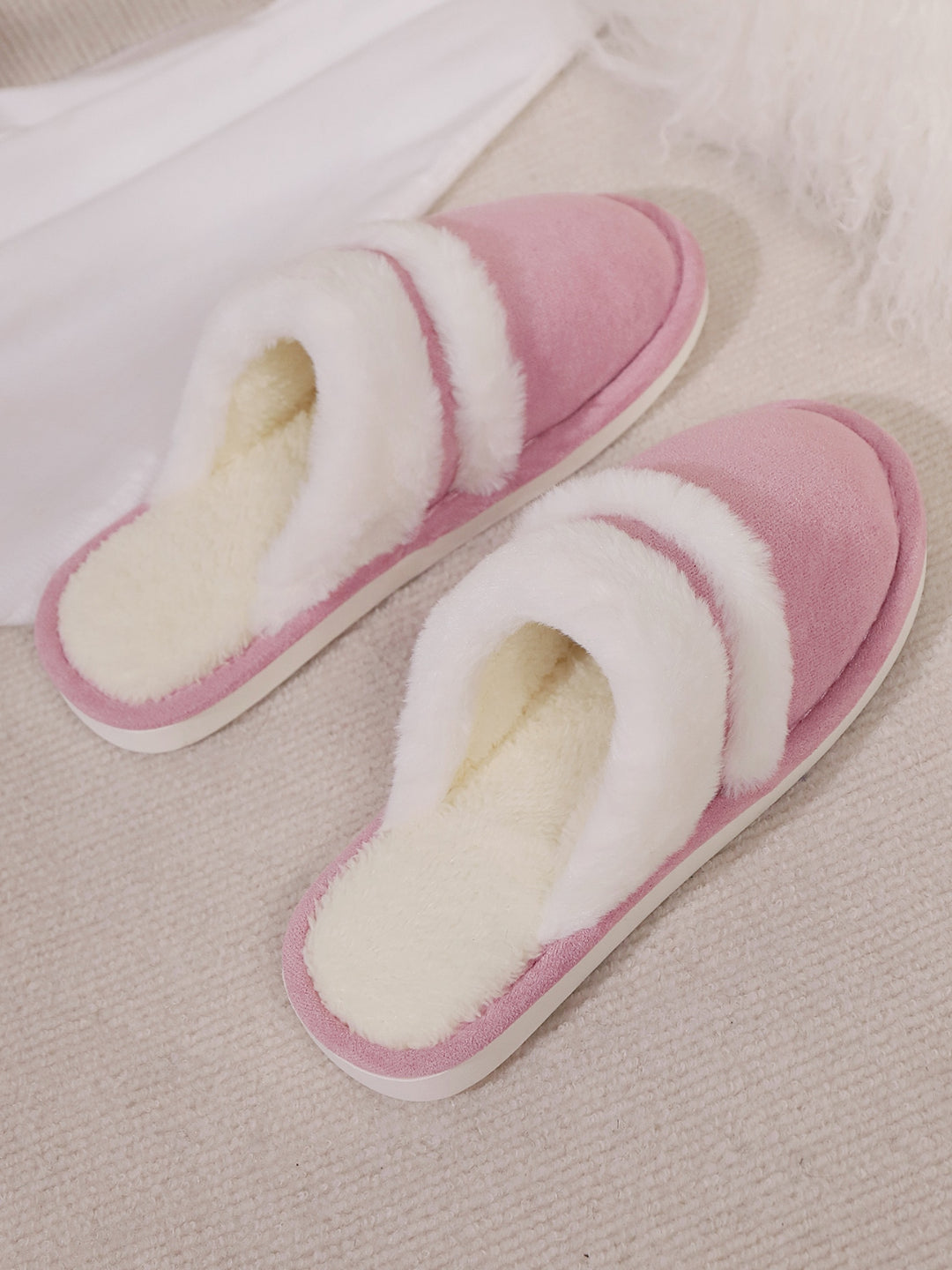 Isabelle | Women's Contrast Faux Fur Round Toe Slippers