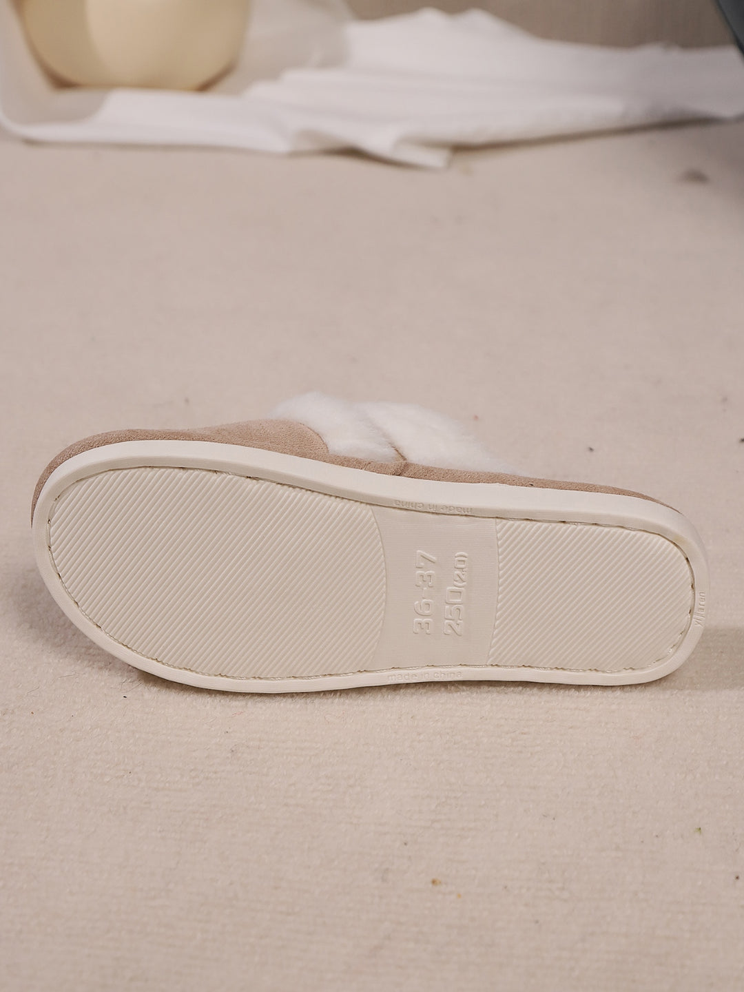 Isabelle | Women's Contrast Faux Fur Round Toe Slippers